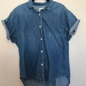 Gap button up